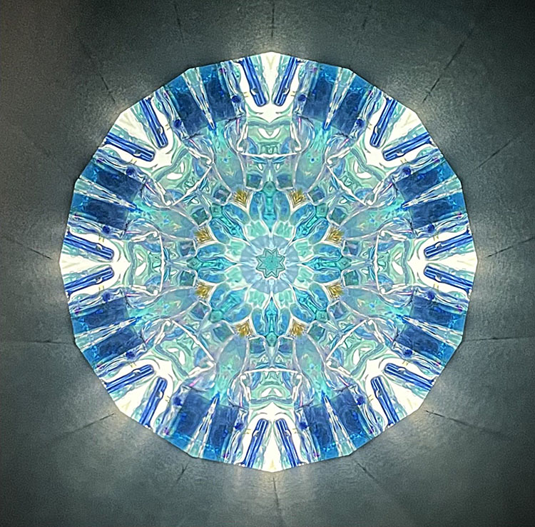 山見_YA-BLUE_メイン3